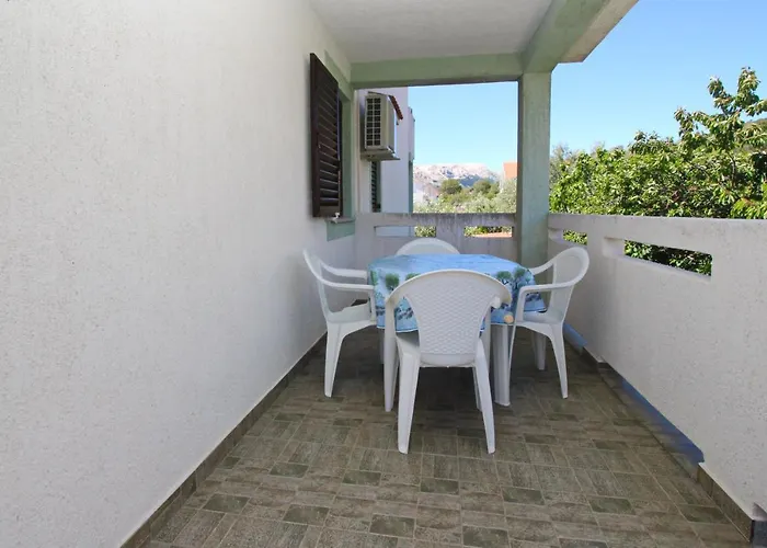 Apartament Mohar Ii *